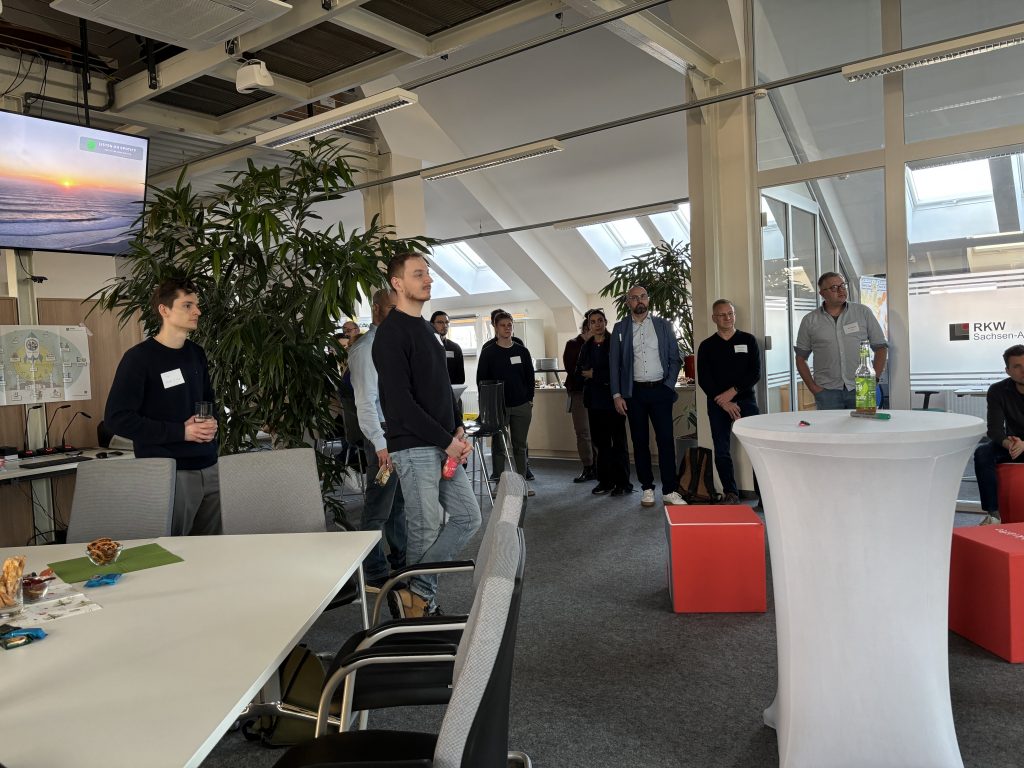 Teilnehmer der Startup-Lounge im Loft der RKW